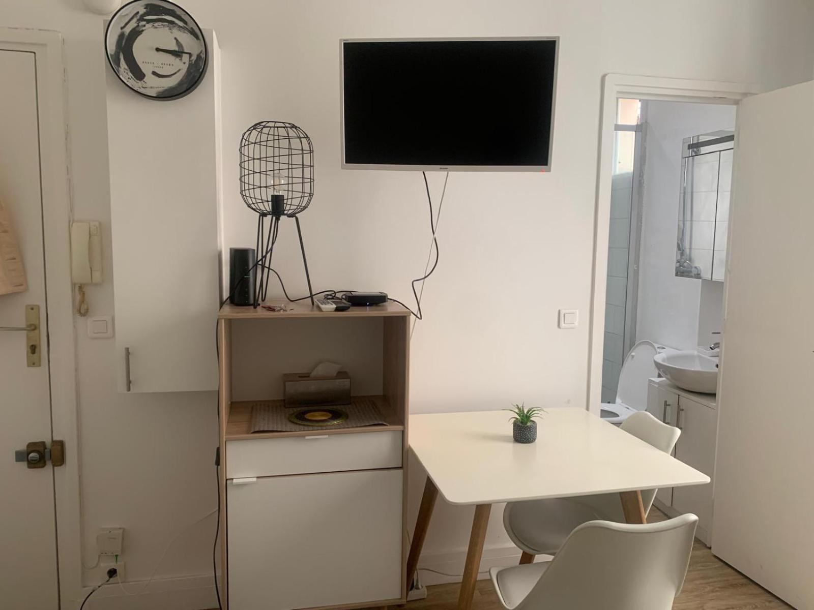 Studio Confortable, Renove Et Bien Equipe Proche Austerlitz Parijs Buitenkant foto